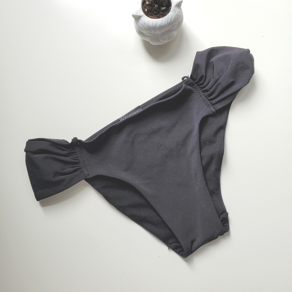 H&M Black Twist Bikini Bottom XXS - Picture 1 of 6